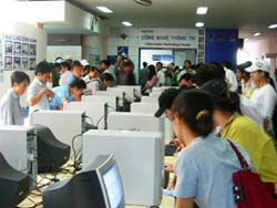 Lam the nao de thi SAT o Viet Nam